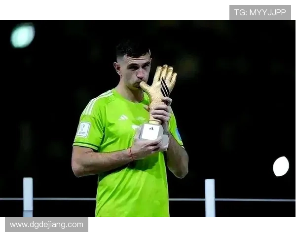 马丁内斯回归阿森纳，助力球队新征程表现值得关注